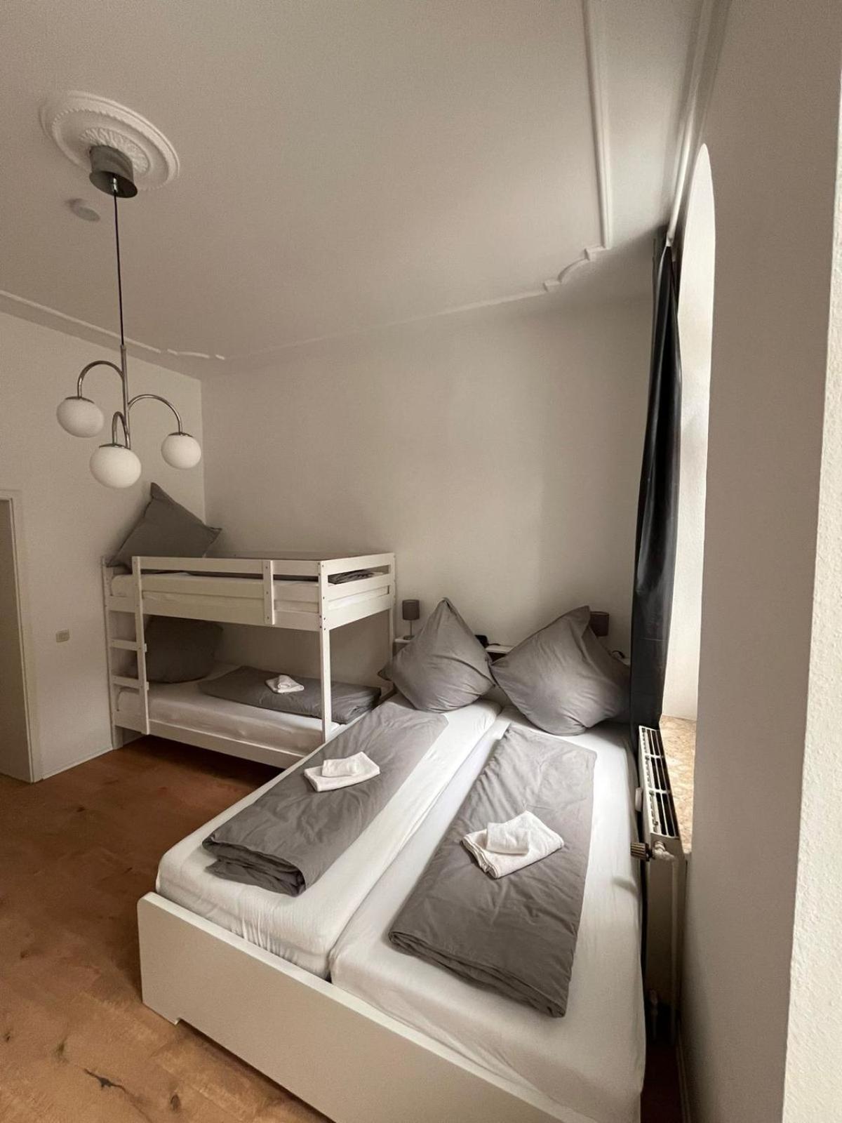 Ottos Traumland Apartment Крефелд Екстериор снимка