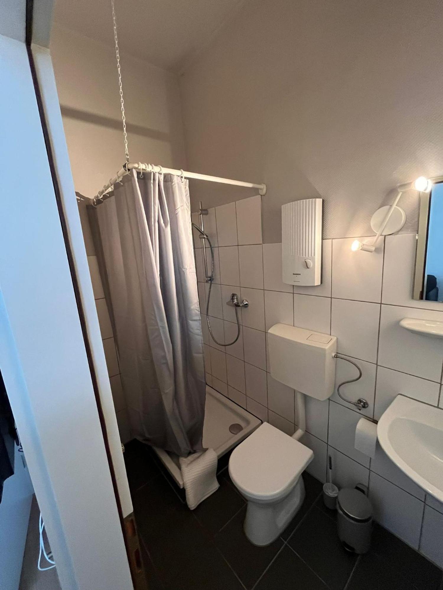 Ottos Traumland Apartment Крефелд Екстериор снимка