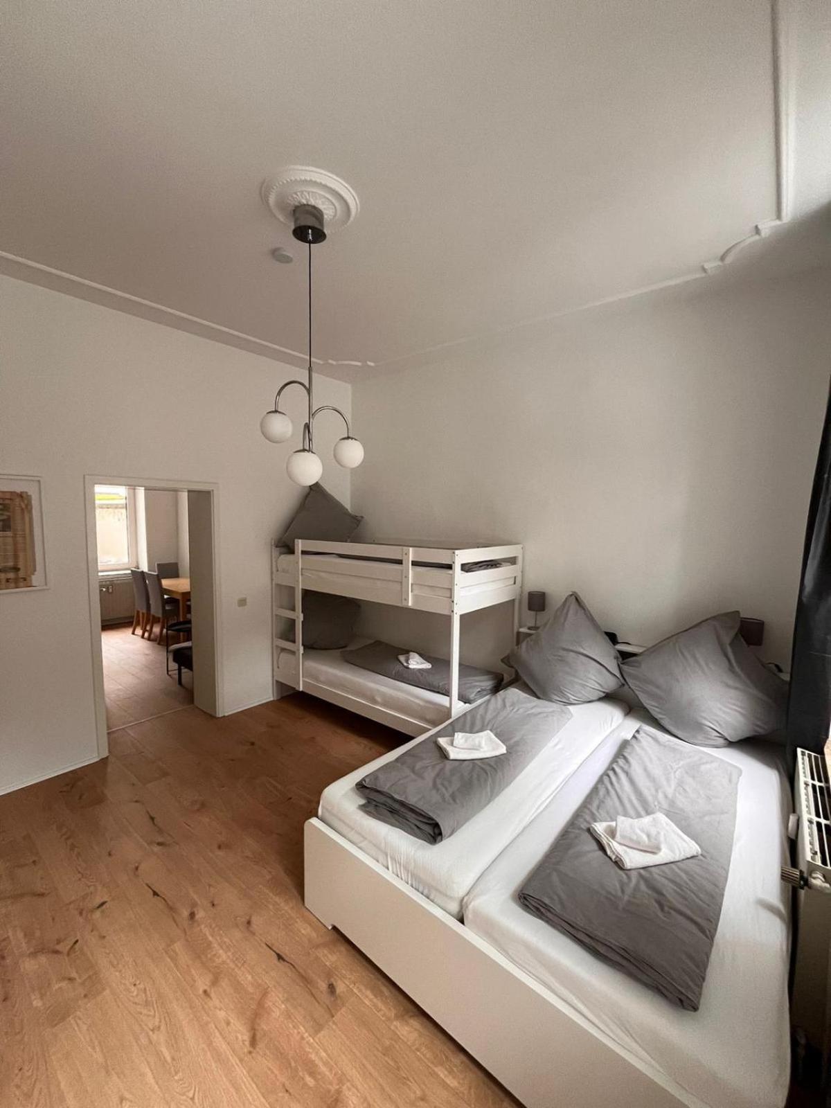 Ottos Traumland Apartment Крефелд Екстериор снимка